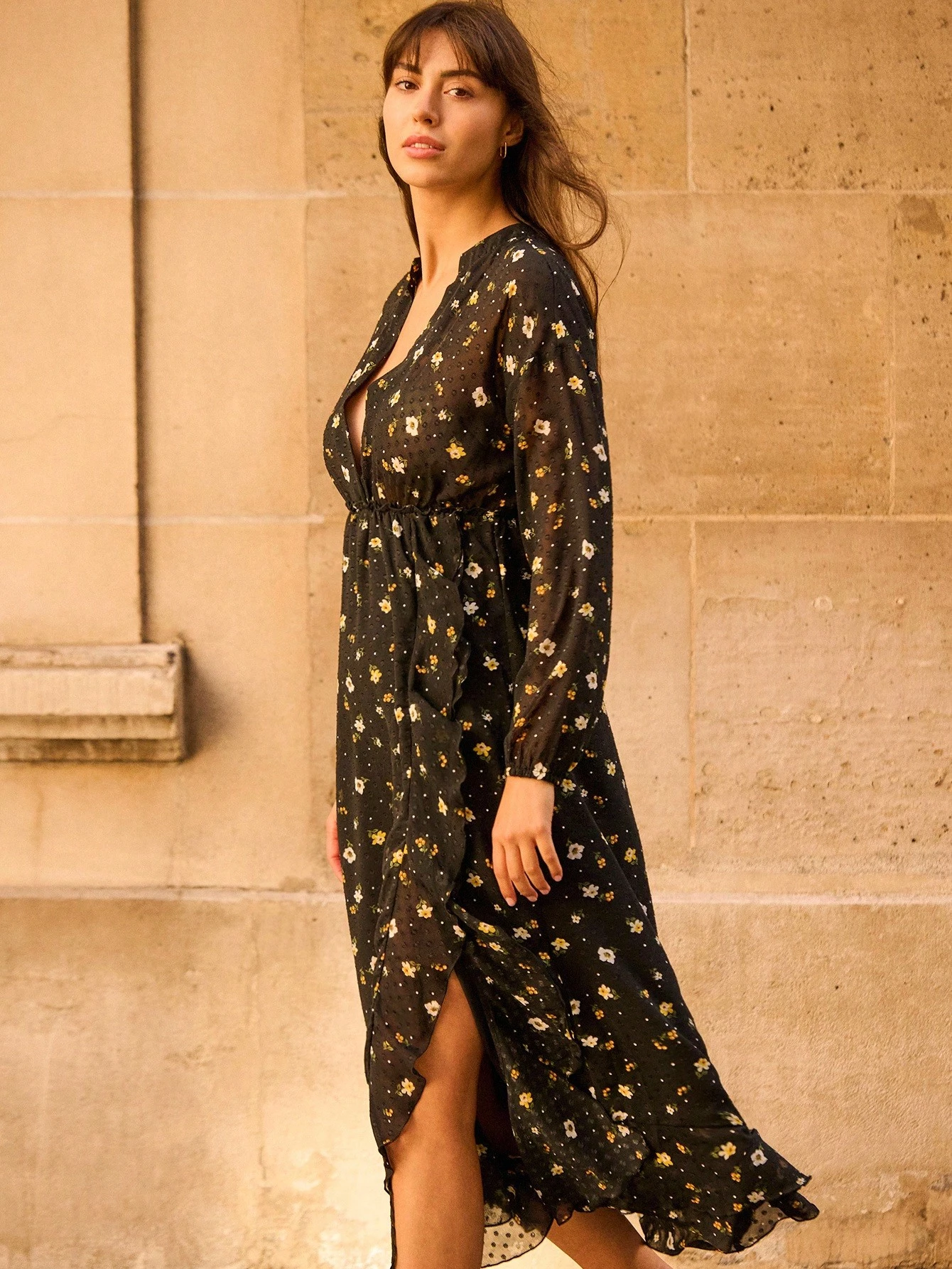 Printed Romantic Midi Dress With V-Neckline, Long Sleeves And Ruffle Details French Style Dress Going Out Dress Spring Summer