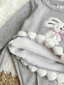 SHEIN Baby Girls Casual Cute Rabbit Embroidery Fuzzy Hem Round Neck Long Sleeve Knit Top And Flare Leg Pants Set, Autumn/Winter - Grey - View 5