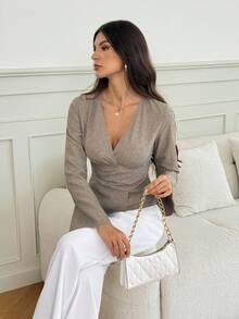 SHEIN Tall Áo chui đầu cổ chữ V tay loe dài, viền bất đối xứng, eo nhún phong cách mới dành cho người đi làm, phù hợp cho mùa thu/đông - Màu be - Xem 7