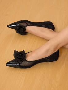 CUCCOO HITCHD 女士花卉刺绣蕾丝尖头平底鞋，优雅甜美浪漫时尚舒适，适合哥特式、正式礼服、婚礼、派对、万圣节、圣诞节、情人节 - 黑色 - 查看 1