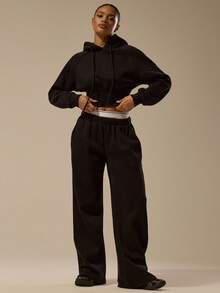 MUSERA ESSENTIALS 短款束腰宽松连帽卫衣，返校休闲日常基础款卫衣 - 黑色 - 查看 5