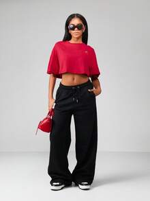 Missguided x Playboy 圣诞节超大款短款棉质T恤，樱桃印花时尚T恤，休闲夏季节日街头风露脐短袖宽松版型，Logo设计 - 紅色 - 查看 3