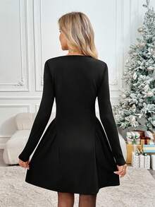 Easowa Sukienka mini w stylu vintage na jesień/zimę, z dekoltem w serek, marszczoną talią, rozkloszowanym dołem i długim rękawem, swobodna, luźna i elegancka, do pracy, w stylu vintage - Czarne - Zobacz 2