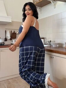 Napfluff CURVE Napfluff CURVE Bộ đồ ngủ quần yếm kẻ caro phối ren màu tương phản cỡ lớn - Màu xanh hải quân - Xem 2