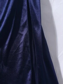 Tween Girl Elegant Minimalist Sophisticated High Waist Long Dress With Square Neck, Waist Cinching Design, Satin Fabric, Suitable For Graduation, Prom, Christmas Party, Formal Occasions, Navy Blue