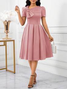 SHEIN Lady Vestido elegante de longitud media con mangas cortas abullonadas, cuello asimétrico y decoración de lazo de unicolor para mujer