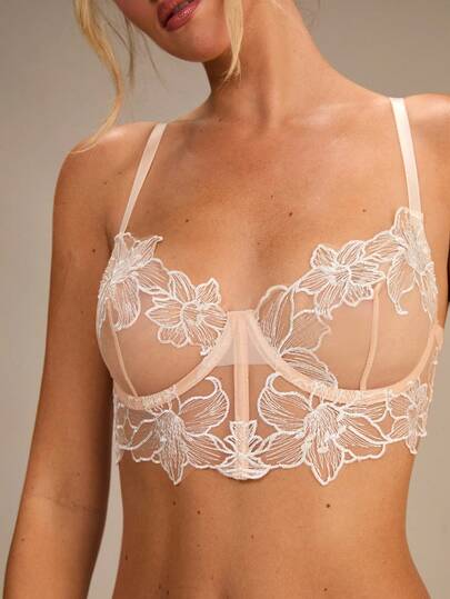 Enchnt Skin Toned Verleidelijke Women Lingerie Set view 8