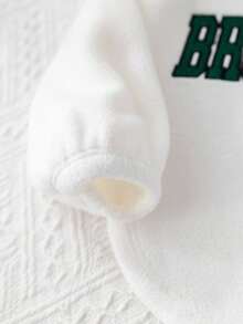 SHEIN Babygirl 可爱休闲羊毛字母图案卫衣和裤子套装 - 白色 - 查看 9