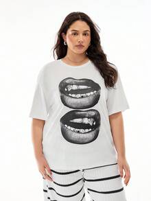 SHEIN EZwear Women's Plus Size Graphic T-Shirt, Casual Minimalist Pattern Round Neck Short Sleeve Loose Fit Plus Size Pullover Tee, Suitable For Summer - White - View 6