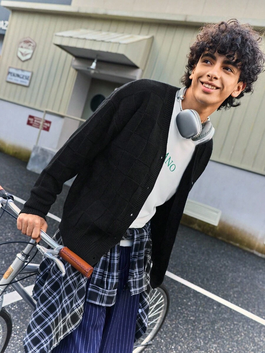 Open Phase STONE DISTRICT BAI YUE Senior Sense Of Light Mature Casual V-Neck Knitted Cardigan, Fall And Winter Men's Sweater Jacket, Plaid Pattern, Simple Commuting, Versatile Charm, Homecoming - Black - View 1