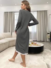 尔蕾丝边饰四分之一纽扣睡衣连衣裙，宽松，秋冬款 - 深灰色 - 查看 2