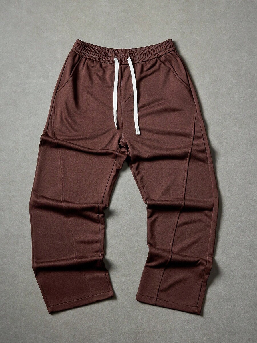 Manfinity Hypemode Herren Jogginghose in weiter Passform mit Kordelzug in der Taille und schrägen Taschen