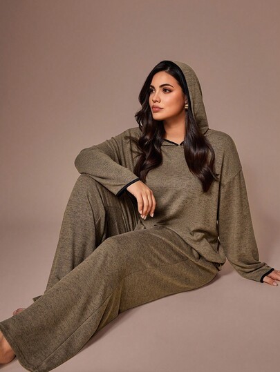 Lazeform Conjunto de ropa de estar en casa de talla grande con top con capucha y pantalones de punto suave con malla floral y contraste de color, atuendo acogedor para otoño e invierno