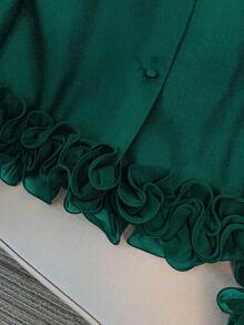 GlowEve CURVE Chaqueta de manga larga y cuello redondo para mujer de talla grande, diseño minimalista versátil adecuado para el uso diario en otoño/invierno, con detalle de puño con volantes - Verde Oscuro - Ver 5