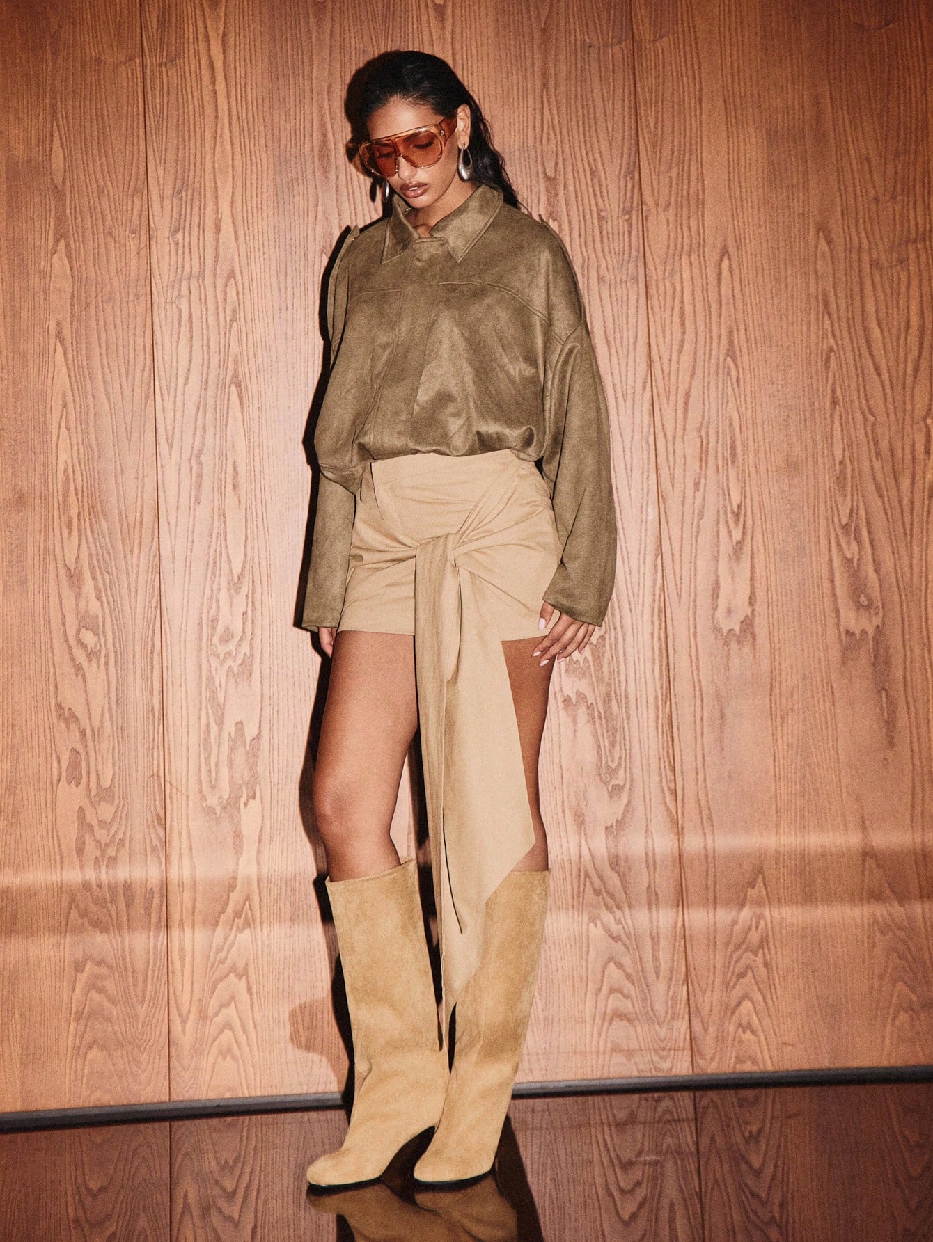 KIZN Giacca utility oversize in pelle scamosciata con colletto e tasche
