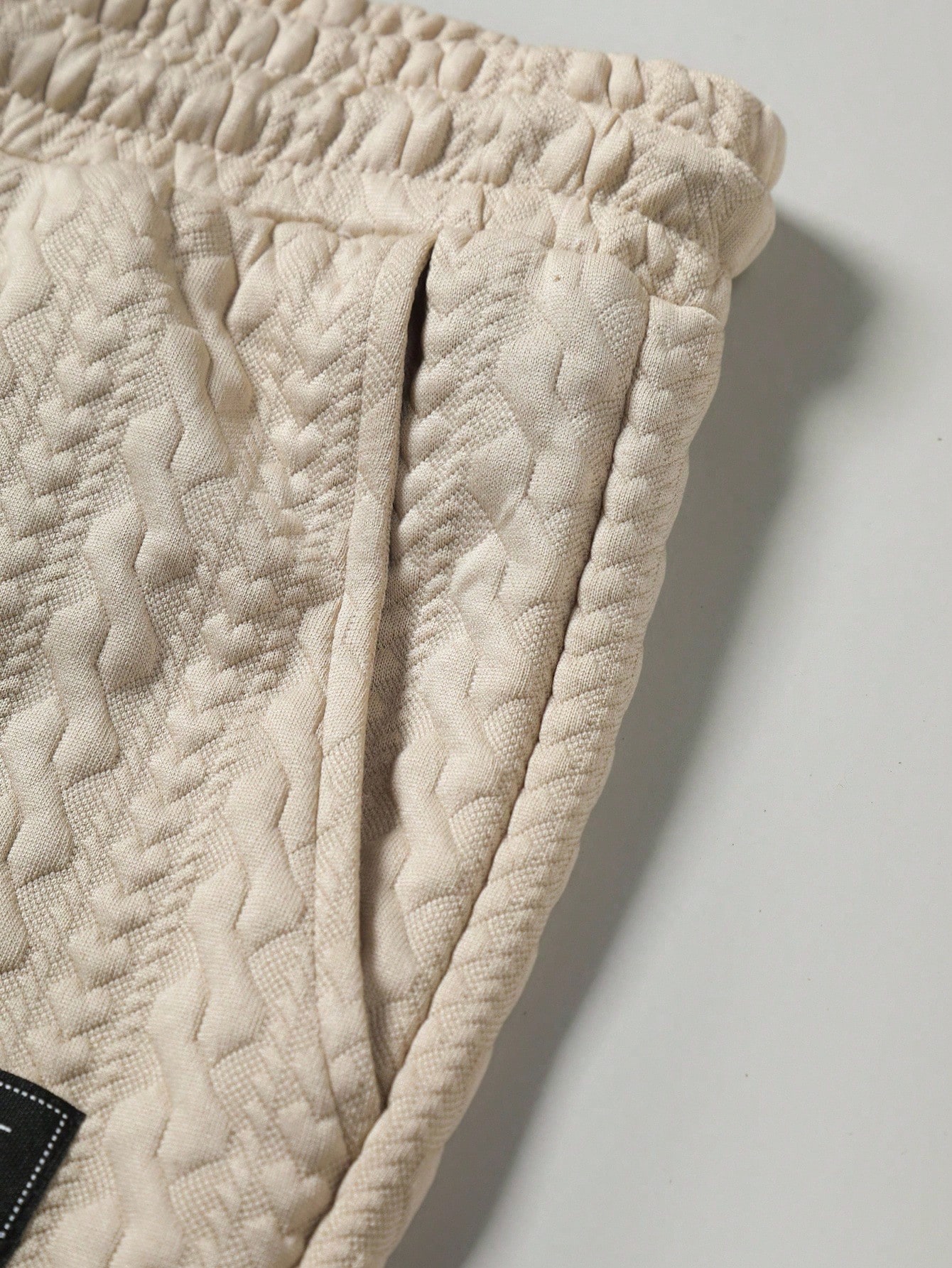 بدلة كاجوال للرجال تتكون من هودي مطبوع عليه رسومات...