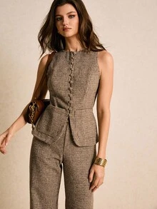 Poéselle 棕色复古千鸟格套装，女士千鸟格单排扣马甲和长裤休闲通勤两件套，马甲长裤套装，棕色长裤套装，正式长裤套装，千鸟格长裤套装，无袖上衣和长裤，千鸟格套装，阔腿裤套装，女士马甲套装，修身套装，简约职业装，秋季办公室时尚。冬季粗花呢两件套，无袖两件套，棕色粗花呢套装，女士粗花呢套装，褶裥粗花呢套装，女士休闲两件套。 - 棕色 - 查看 1