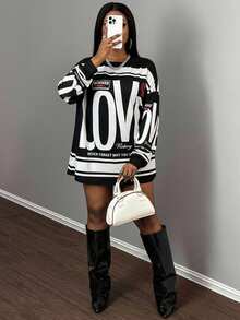 Slaydiva 休闲街头美式复古新款圆领露肩字母英文Logo印花长袖超宽松T恤裙杏色下装绿花女T恤-A - 黑與白 - 查看 3