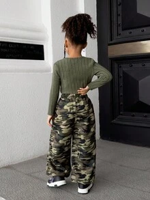 SHEIN Newborn Baby Girl Cute Versatile Military Green Top And Camouflage Pants Set - Army Green - View 4