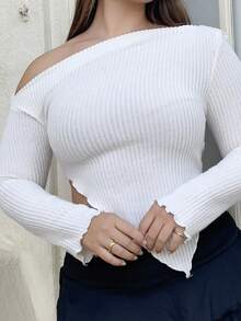 Nezia Cruz Y2K Grunge Asymmetrical Neck Lettuce Trim Tee - Beige - View 6