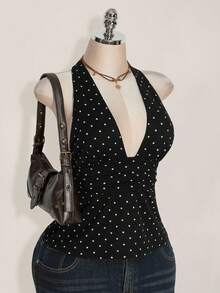 SHEIN ICON 大码露背深 V 领褶皱 A 字形露背波尔卡圆点吊带背心、复古 Y2K 露背波尔卡圆点吊带背心、娃娃装波尔卡圆点露背上衣 - 黑與白 - 查看 5
