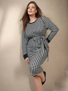 Chikora 大码女式千鸟格拼色修身长裙，适合工作和通勤 女式秋季服装 秋季服装 女式秋季连衣裙 女式休闲连衣裙 连衣裙 曲线嘉年华曲线女式秋季服装 女式连衣裙 冬装 - 黑與白 - 查看 2