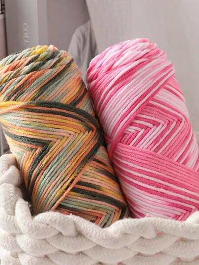200 جرام خيط صباغة متعدد الألوان متوسط السمك، مناسب للحياكة والكروشيه وصناعة السترات الدافئة والأوشحة والجواكت والشالات والملابس الخارجية والأعمال اليدوية والبطانيات إلخ في فصلي الخريف والشتاء، 1 قطعة = 2 كرة = 200 جرام