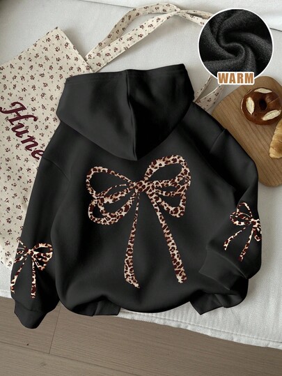 SHEIN Tween Girl Casual Vintage Leopard Print Bow Decor Loose Fit Crew Neck Comfortable Long Sleeve Sweatshirt, Suitable For Autumn/Winter, Old Money Vibe, Christmas Inspiration, Basics, Casual Comfy, Warmth-Inspired Outfit, Maillard Style Black Hoodie With Bows Cute Black Hoodie For Girls Bow Hoodie Bow Sweatshirt Sweater With Bows
