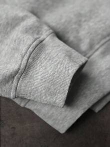 Manfinity Hypemode Sudadera con capucha casual de manga larga con bolsillo, diseño de parche bordado con eslogan, forro térmico gris para hombre en otoño/invierno