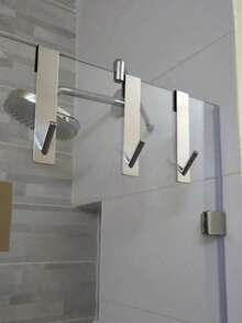 Gancho en forma de acero inoxidable para toallas de ducha, adecuado para puertas de vidrio, ganchos para bata de baño, fácil de instalar, colgadores de toallas y batas en forma para ducha, cocina, dormitorio - accesorio de baño duradero y ahorra espacio - Multicolor - Ver 1