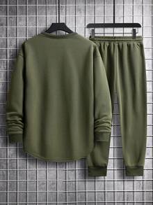 Manfinity Homme 宽松男士保暖内衬拼接细节卫衣和抽绳腰带运动裤套装，绿色男士休闲上衣和裤子套装，橄榄绿男士两件套运动服，卡其色男士两件套运动服，秋冬绿色男士两件套