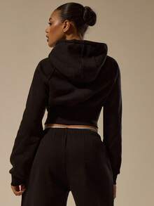 MUSERA ESSENTIALS 短款束腰宽松连帽卫衣，返校休闲日常基础款卫衣 - 黑色 - 查看 4