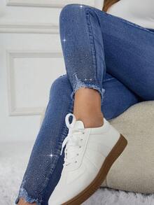 EMERY ROSE Plus Size Blue Frayed Hem Fashionable Slim Fit Casual Jeans - Medium Wash - View 7