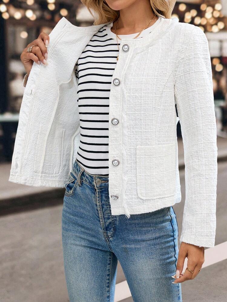 Cappotto lungo a maniche lunghe monocromatico e minimalista da donna, giacca in tweed bianco da indossare quotidianamente, giacca con bottoni, giacca in tweed con frange, giacca in tweed da donna per l'autunno/inverno