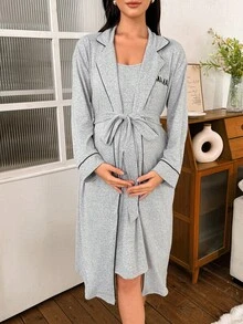 Moonlight&Mama 2pcs Contrast Trim Minimalist Collar Casual Letter Embroidery Robe & Slip Dress Maternity Loungewear Set, Fall Clothes, Cozy Outfit - Light Grey - View 7