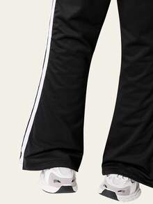 SHEIN Explorewe 2pcs/Set Tween Girls Fashionable Black Jacket Matched With Black Pants, Soft & Comfortable Fabric, Suitable For Outings, Sports, Photography, Back To School 2025 Season, Essential Outfit For Tween Girls - Black - View 5