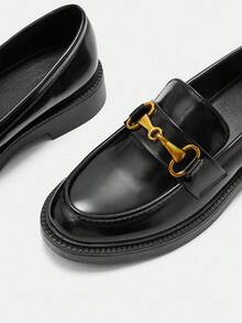 CUCCOO BIZCHIC 女士时尚黑色金属扣舒适通勤厚底乐福鞋，适合户外、旅行、购物、工作、日常穿着