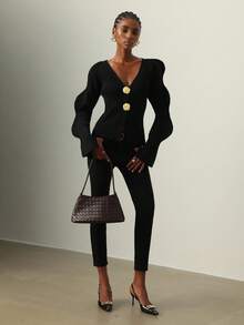 SHEIN Veneréa Cárdigan de mujer versátil y de moda con cuello en V, mangas onduladas, puños con abertura y diseño de botones metálicos