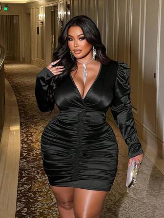 NU&NOW 大码时尚派对性感褶饰紧身连衣裙