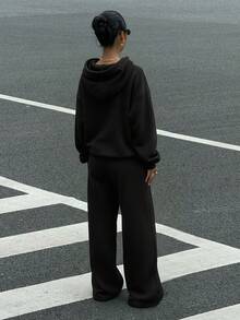 SHEIN EZwear 女式黑色休闲宽松连帽衫和运动裤两件套，保暖内衬，秋冬 - 黑色 - 查看 2