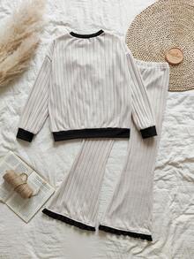 Vintaside Kids Tween Girl Two Pieces Set Features Colorblock Bow Decoration Round-Neck Long-Sleeved Sweatshirt And High-Waisted Flared Pants For Autumn And Winter. - Apricot - View 2