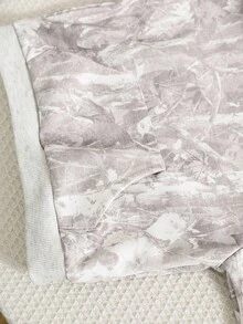 男婴和女婴休闲枯萎花朵印花卫衣，舒适、时尚、百搭、面料柔软，适合日常穿着、上学、郊游、户外活动 - 杏色 - 查看 4