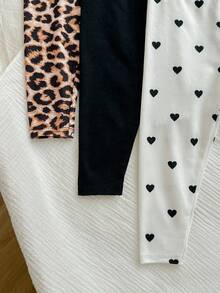 SHEIN Set casual da 3 pezzi per bambina, in maglia, con motivi a pois, leopardati e fiocchi, pantaloni elasticizzati, set versatile adatto per interni ed esterni, stile semplice, adatto per uso quotidiano, sport, feste, foto, vacanze, festival - Multicolore - Visualizzare 4