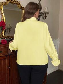 SHEIN Privé Plus Size Elegant Commuter Shirt With Ruffle Trim And Bow Decor