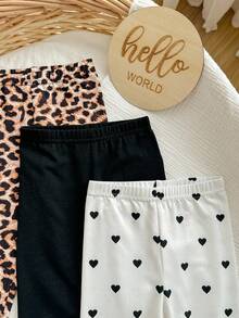 SHEIN Set casual da 3 pezzi per bambina, in maglia, con motivi a pois, leopardati e fiocchi, pantaloni elasticizzati, set versatile adatto per interni ed esterni, stile semplice, adatto per uso quotidiano, sport, feste, foto, vacanze, festival - Multicolore - Visualizzare 3