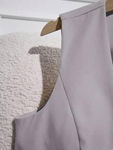Franclia 2pcs/Set Women Solid Color Tie Front Vest And Shorts Casual Outfit - Dark Grey - View 5