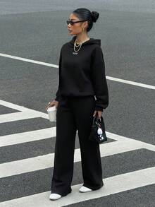 SHEIN EZwear 黑色休闲宽松连帽衫和运动裤字母印花街头风格大码套装，秋冬 - 黑色 - 查看 4