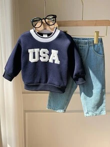 SHEIN 2 件婴儿男童/女童休闲运动套装：蓝色字母印花连帽衫和蓝色牛仔长裤，适合秋冬季室内、户外、日常、运动、玩耍、派对、拍照、假日、节日、狂欢 - 彩色 - 查看 8