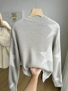 SHEIN Suéter con estampado de pentagrama de moda para adolescentes, de corte holgado y cuello redondo cómodo, de manga larga y tejido, color gris, nuevo para otoño/invierno, estilo europeo y americano - Gris - Ver 2