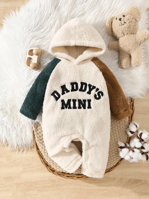 SHEIN 1pc Baby Boys Letter Embroidered Long Sleeve Hooded Jumpsuit, A Warm And Comfortable Casual Jumpsuit Suitable For Baby Boys To Wear In Autumn, Spring And Winter. Going To School Or At Home, Baby Boys Can Wear This Jumpsuit. This Jumpsuit Is Versatile And Durable, Suitable For Various Occasions In Baby Boys' Daily Life.